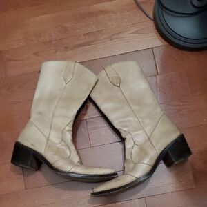 Guanni Barbato. Flash $159